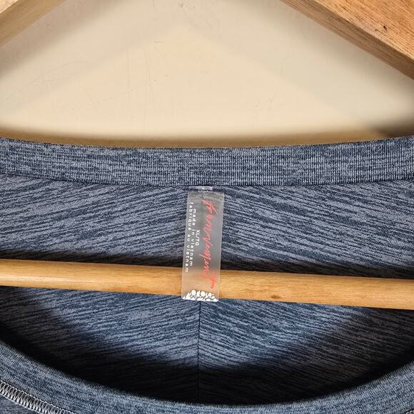 Free People Movement Womens Size XL Right On Run Long Sleeve Layer Tee Shirt - Picture 2 of 3